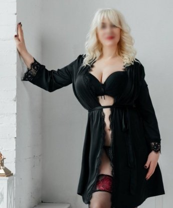 Анкета проститутки Эмилия - Фото, г. Гостомель, 42 года, №10766